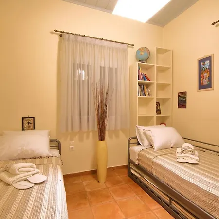 Villa Spilies - Kythoikies Houses Kalamos (Kythira)